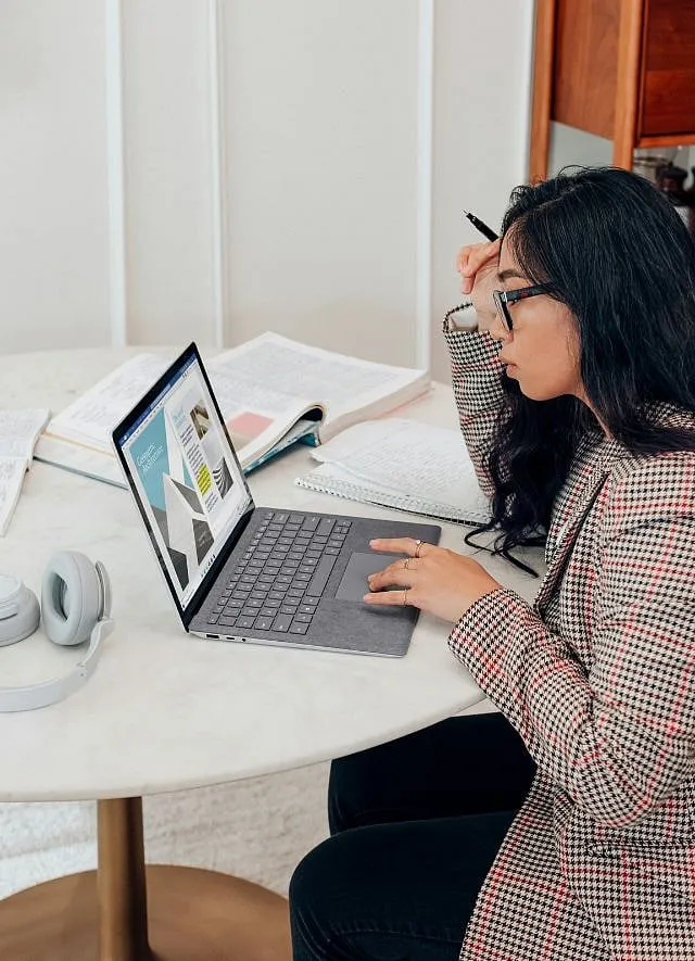 This unease with female expression of emotions, especially in professional spaces, is observed across the board. Image: Pexels 